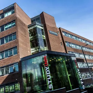  Apartment Student Only Ensuites & In Vibrant