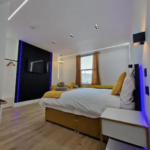  Apartment Balco Plaza